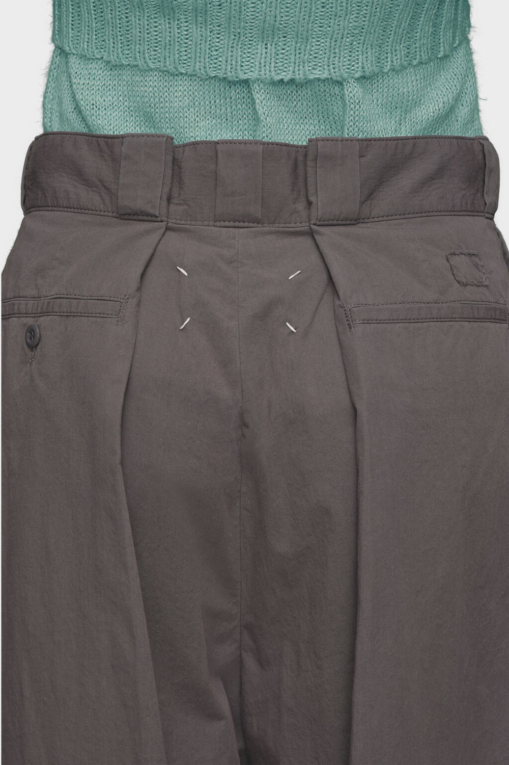 Pleat trousers
