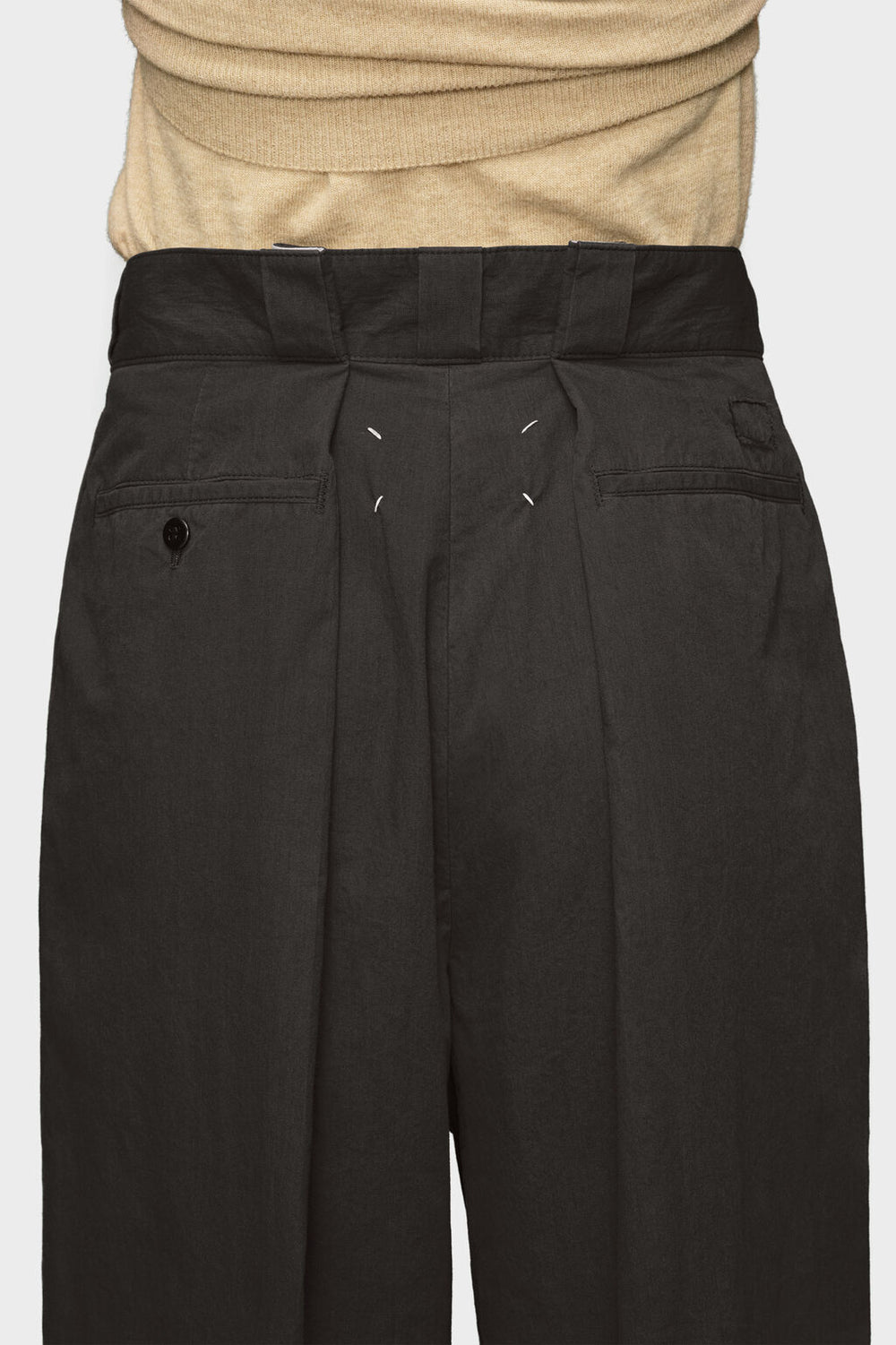 Pleat trousers