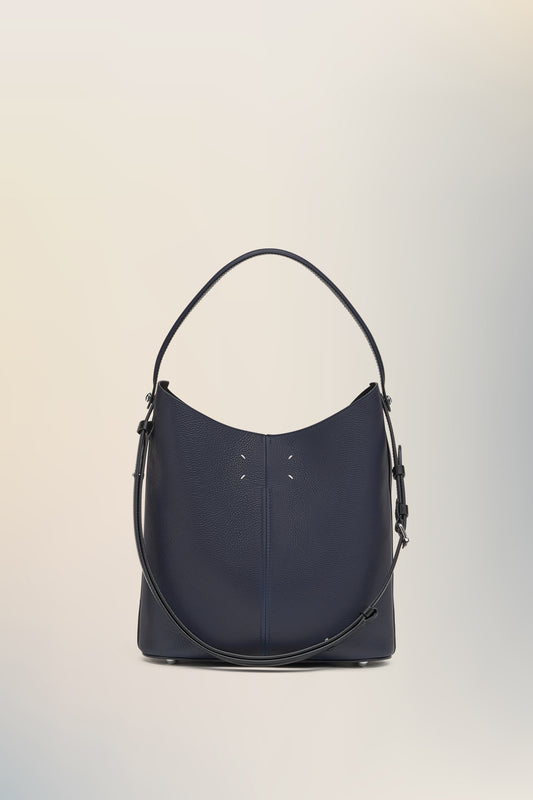 Dress-age Hobo