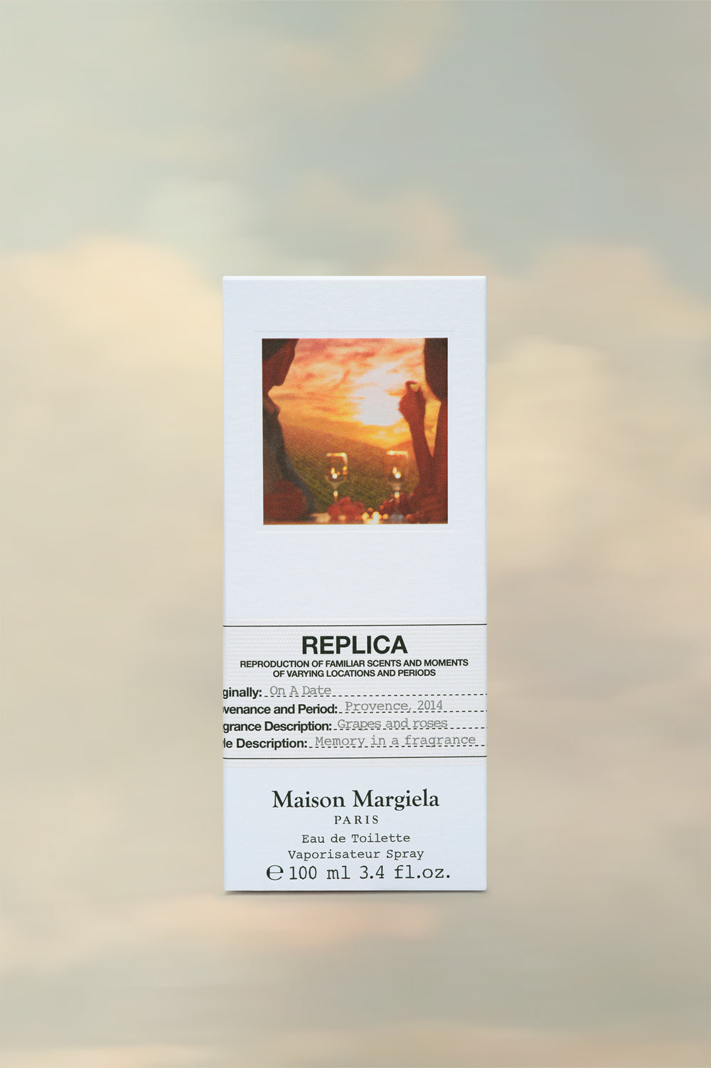 Replica On A Date eau de toilette