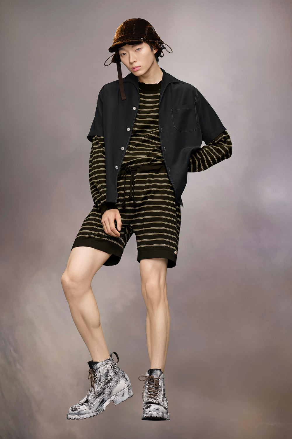 Short-sleeve shirt
