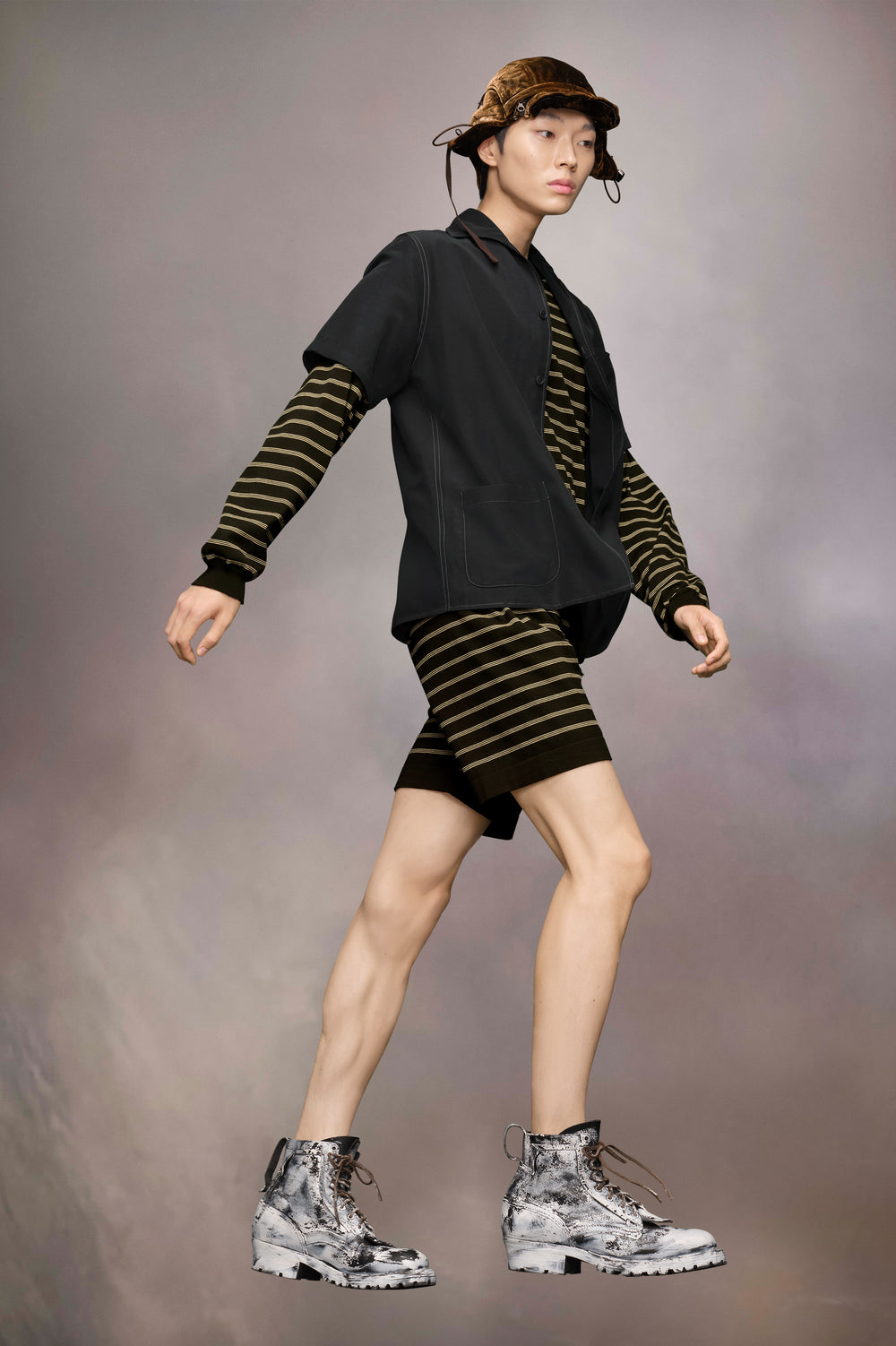 Short-sleeve shirt