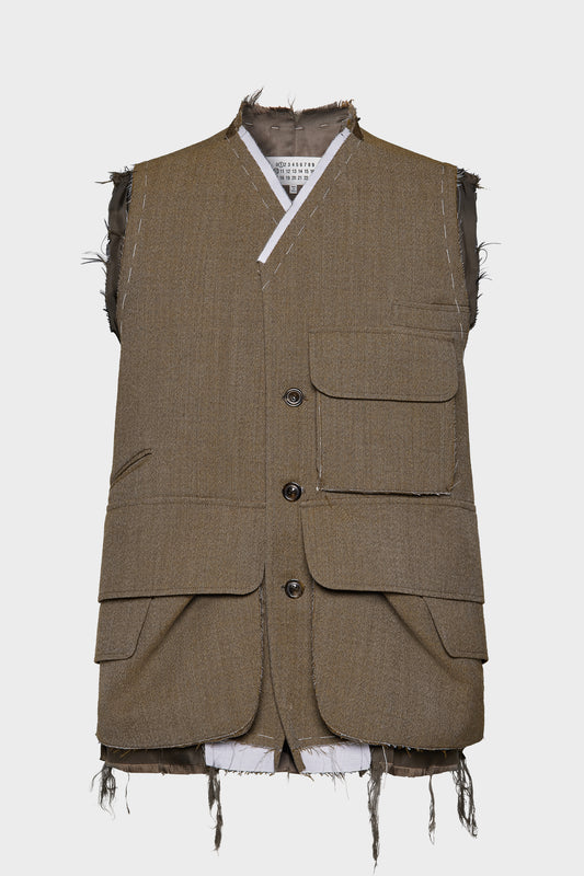 Sleeveless wool jacket