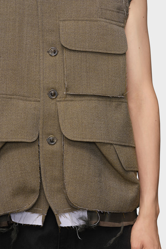 Sleeveless wool jacket