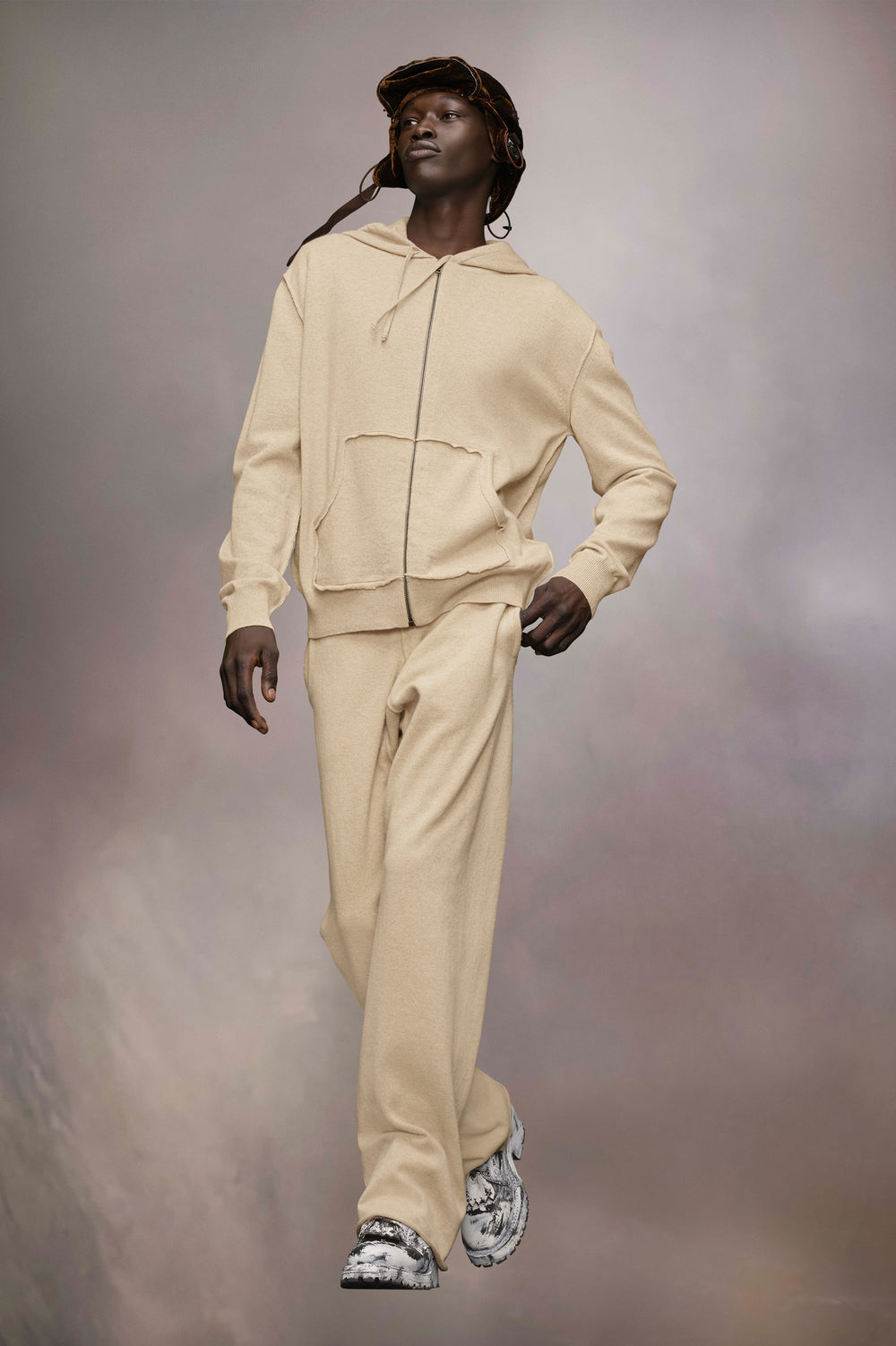 Décortiqué cashmere knit hoodie