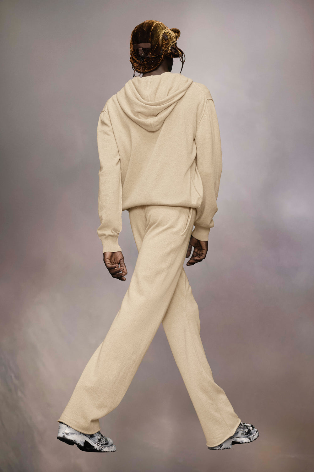 Décortiqué cashmere knit hoodie