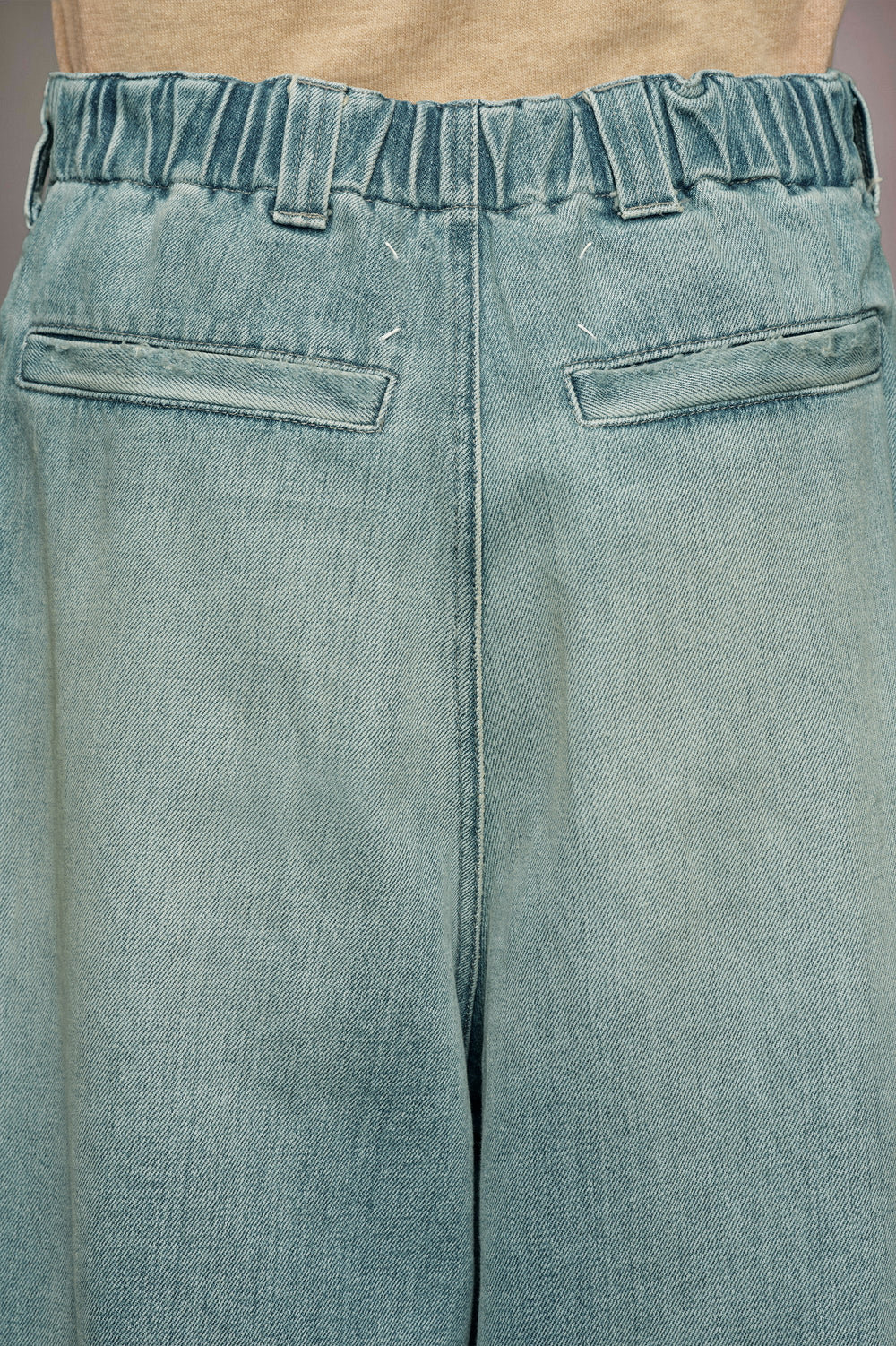 Pleat jeans