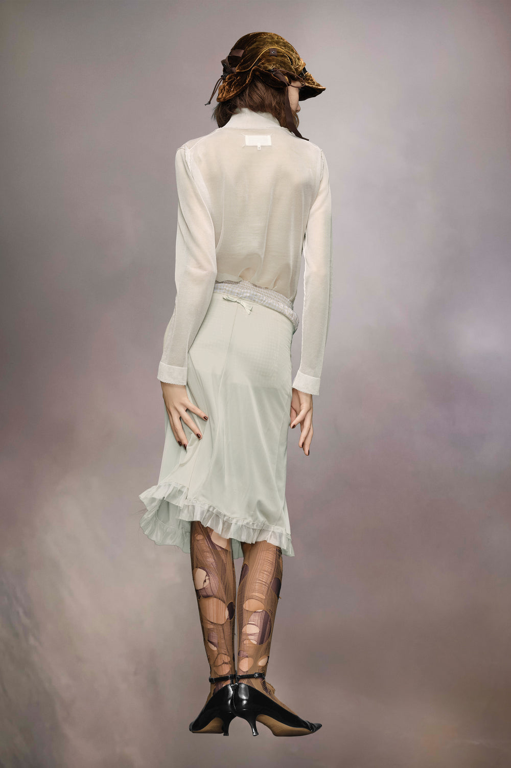 Anonymity of the lining skirt
