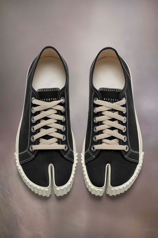 Tabi sneakers