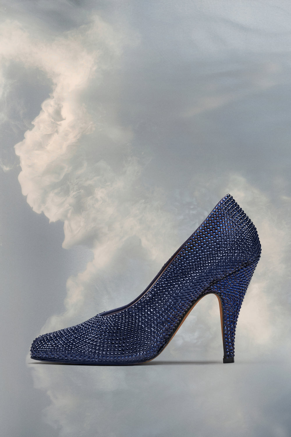 Tabi rhinestone pump
