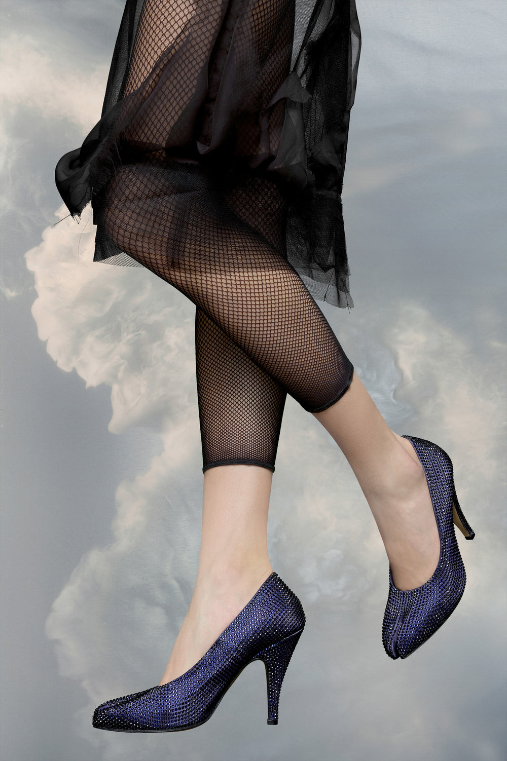 Tabi rhinestone pump