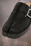 Tabi County sandals