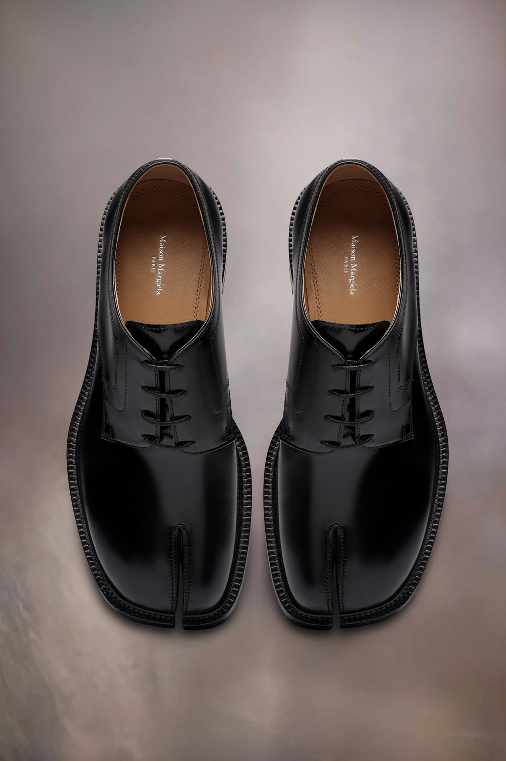 Tabi lace-ups