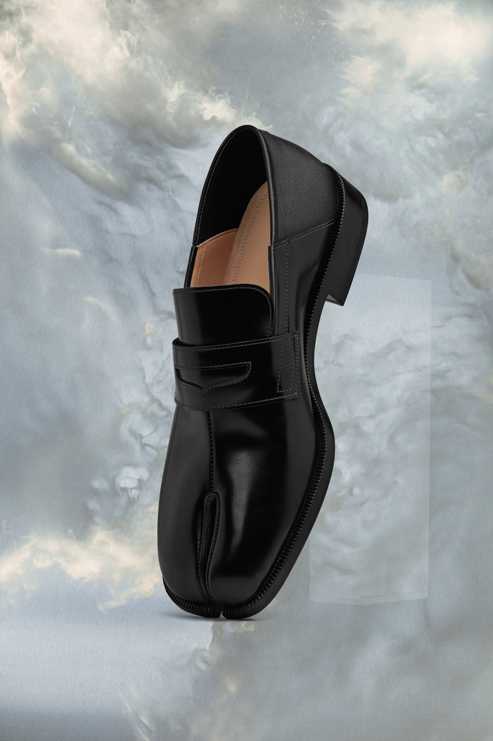 Tabi slip-on