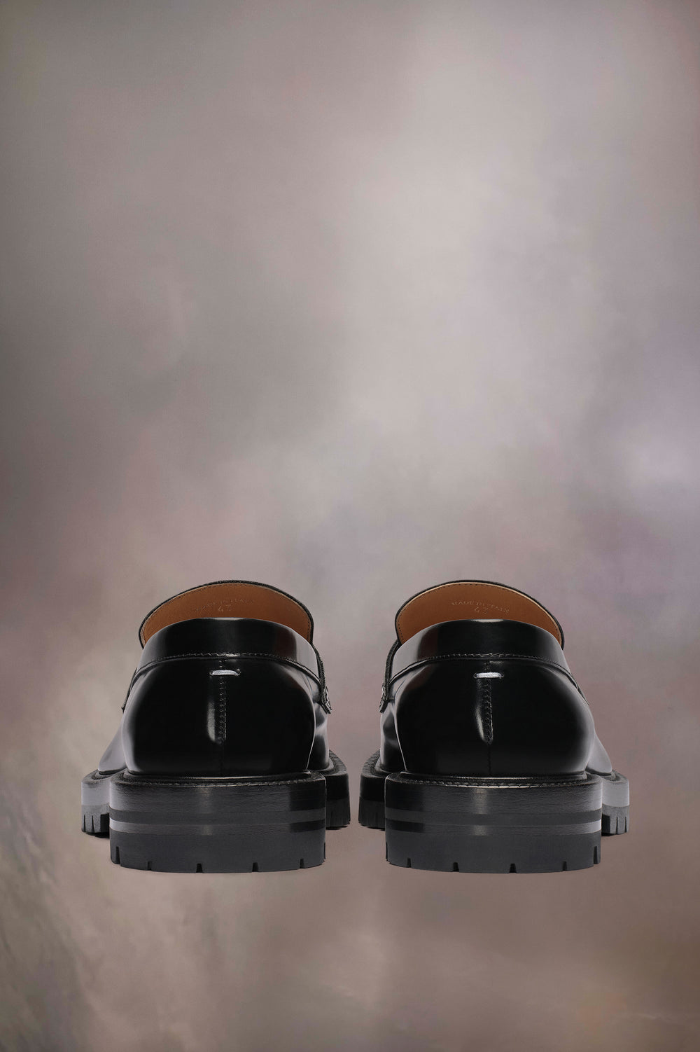 Tabi loafers