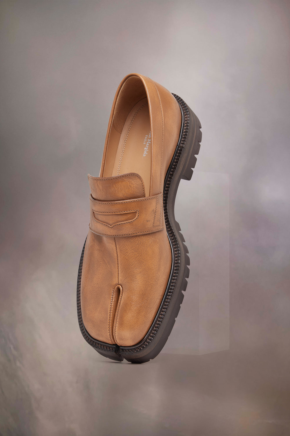 Tabi County loafers