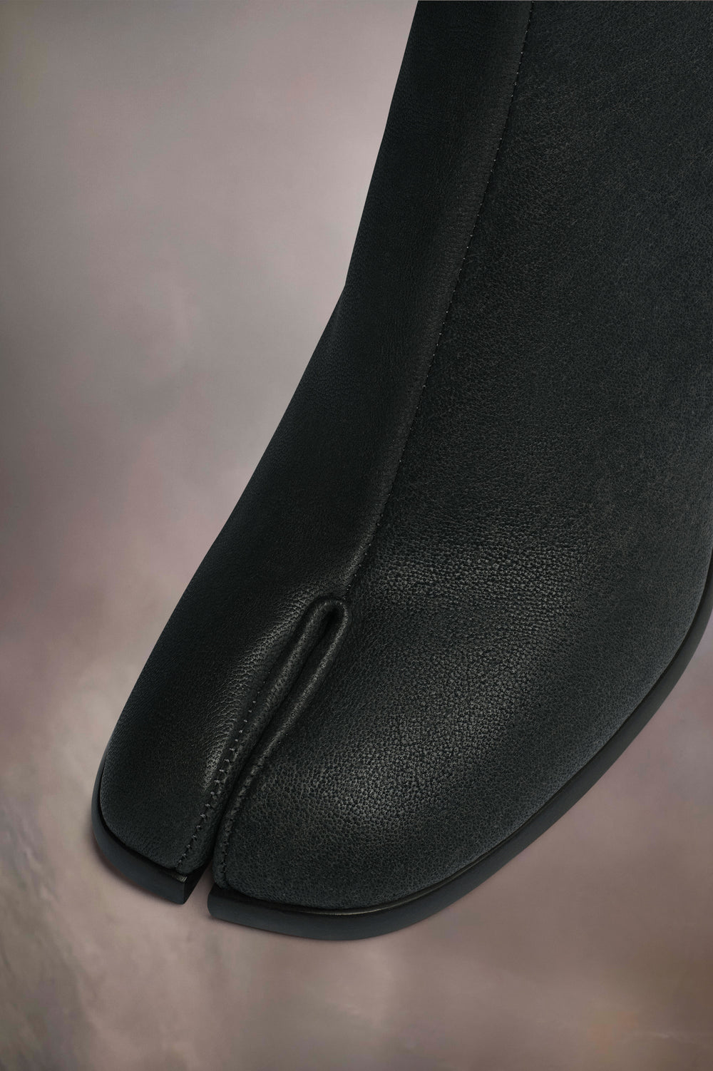 Tabi ankle boots