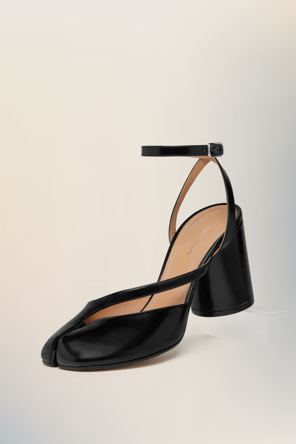 Tabi pump sandals