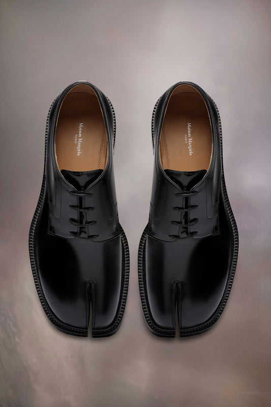 Tabi lace-ups
