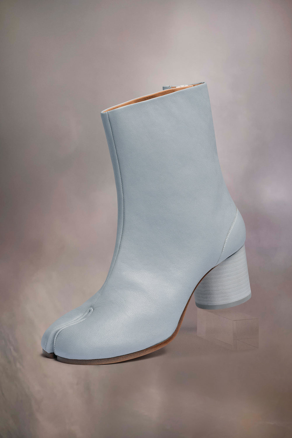 Tabi ankle boots