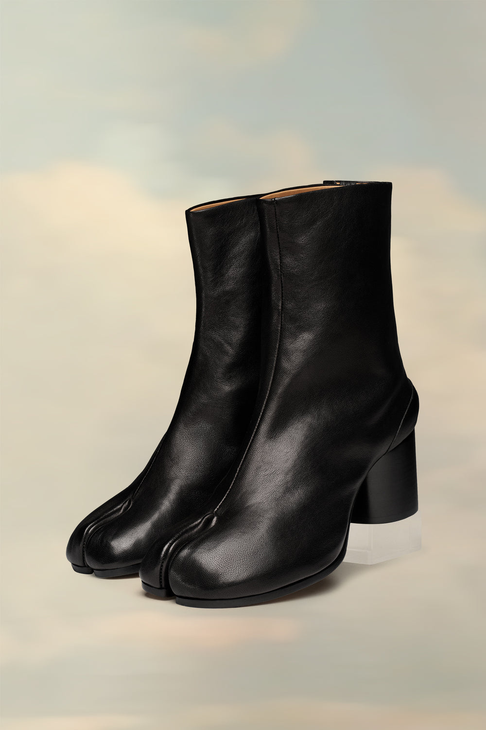 Tabi ankle boots