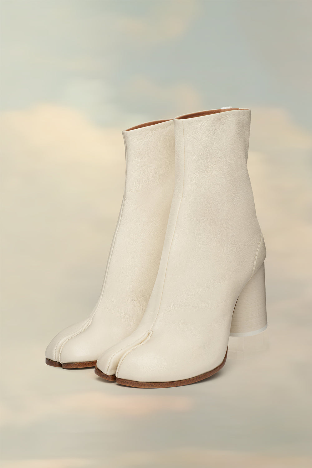 Tabi ankle boots