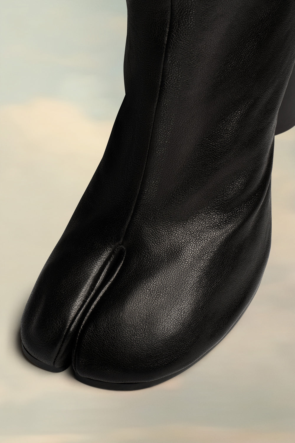 Tabi ankle boots