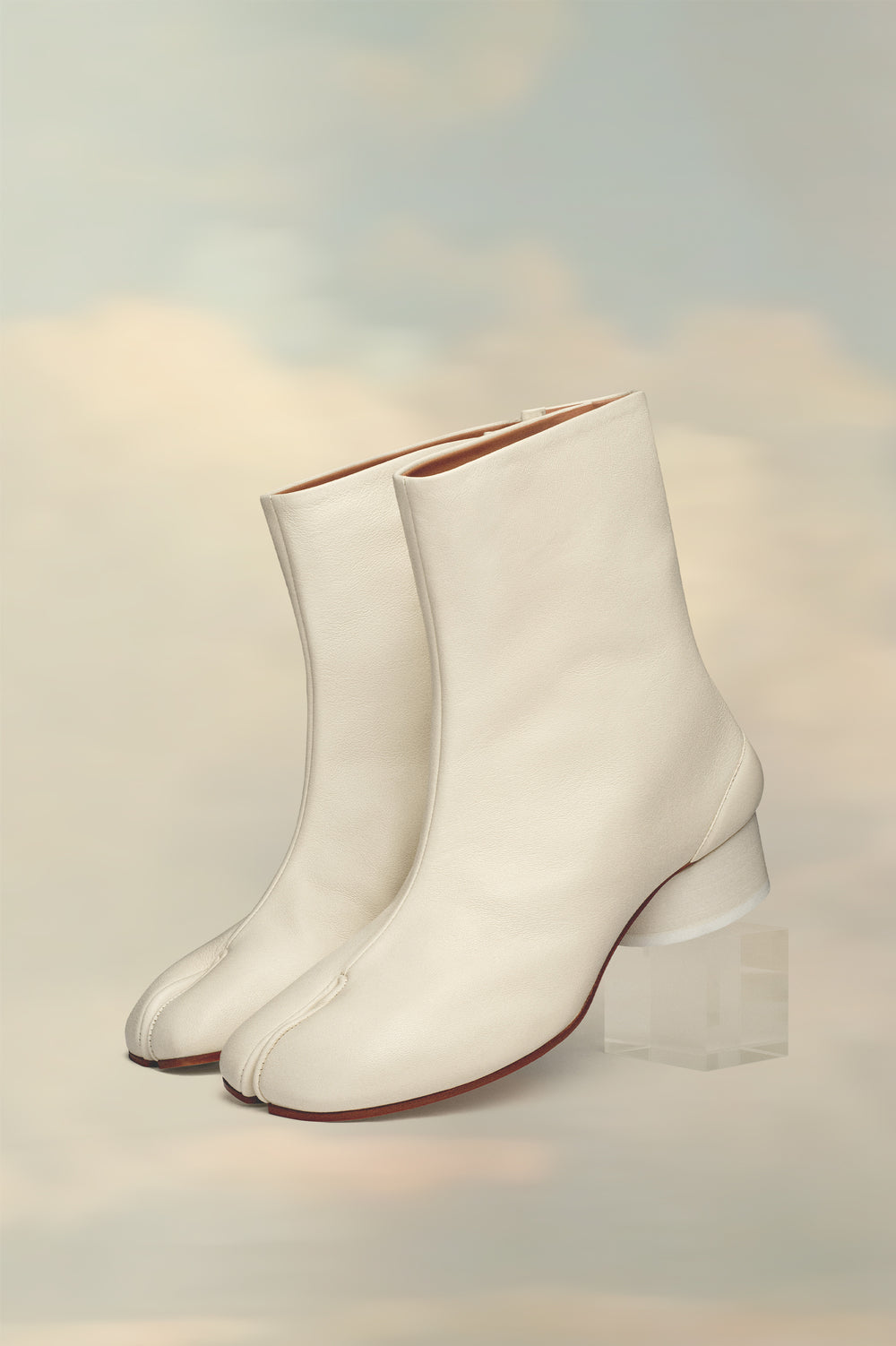 Tabi ankle boots