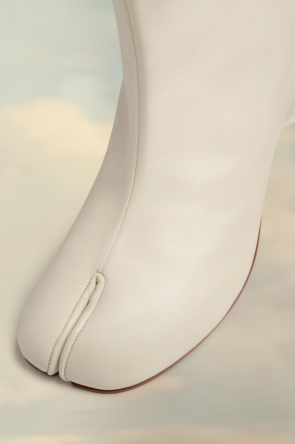 Tabi ankle boots