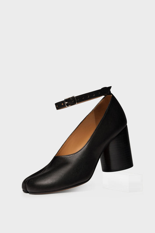 Tabi pumps