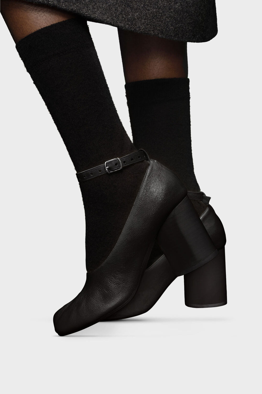 Tabi pumps