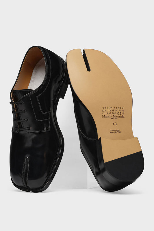 Tabi lace-ups