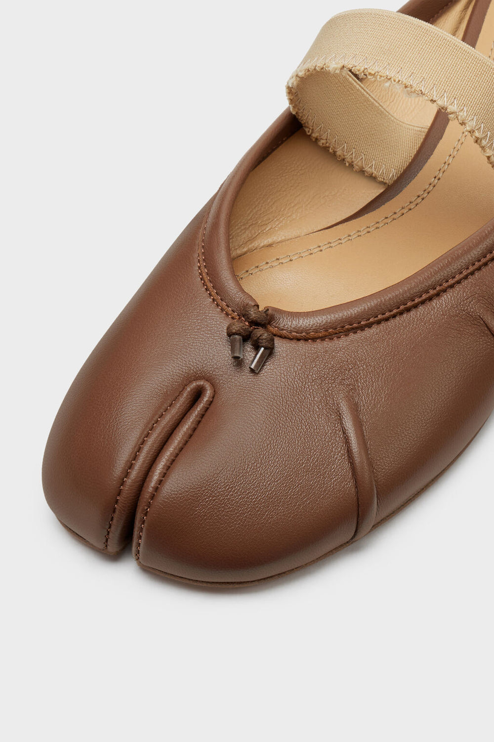 Tabi elastic band mule