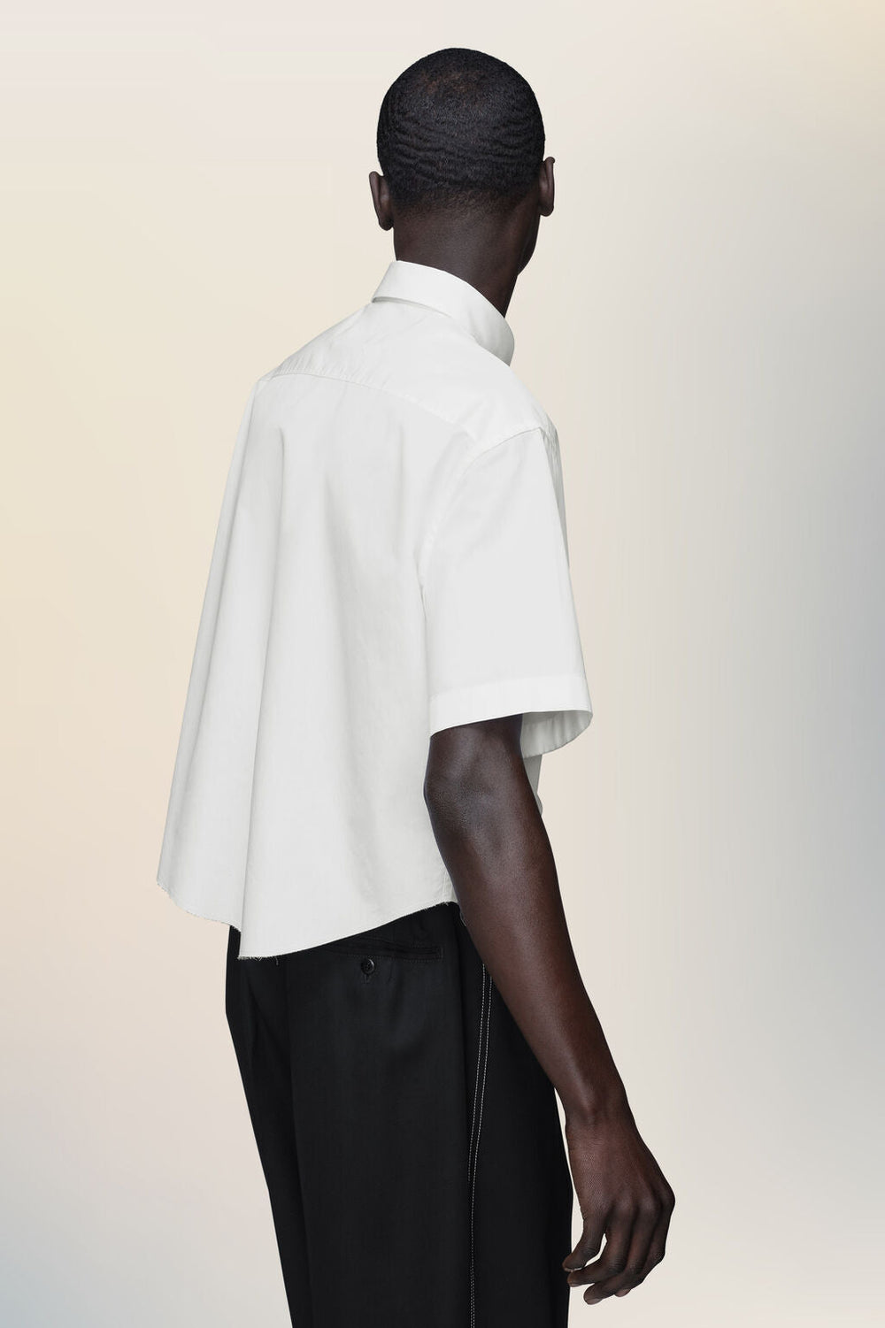 Short-sleeved shirt