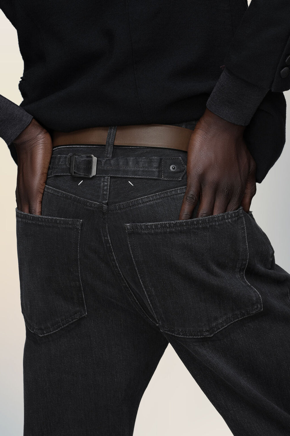 Straight-leg jeans