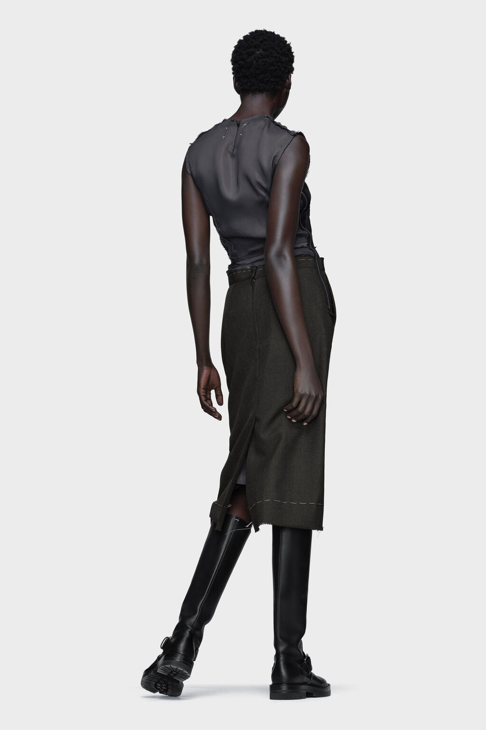 Sleeveless dress