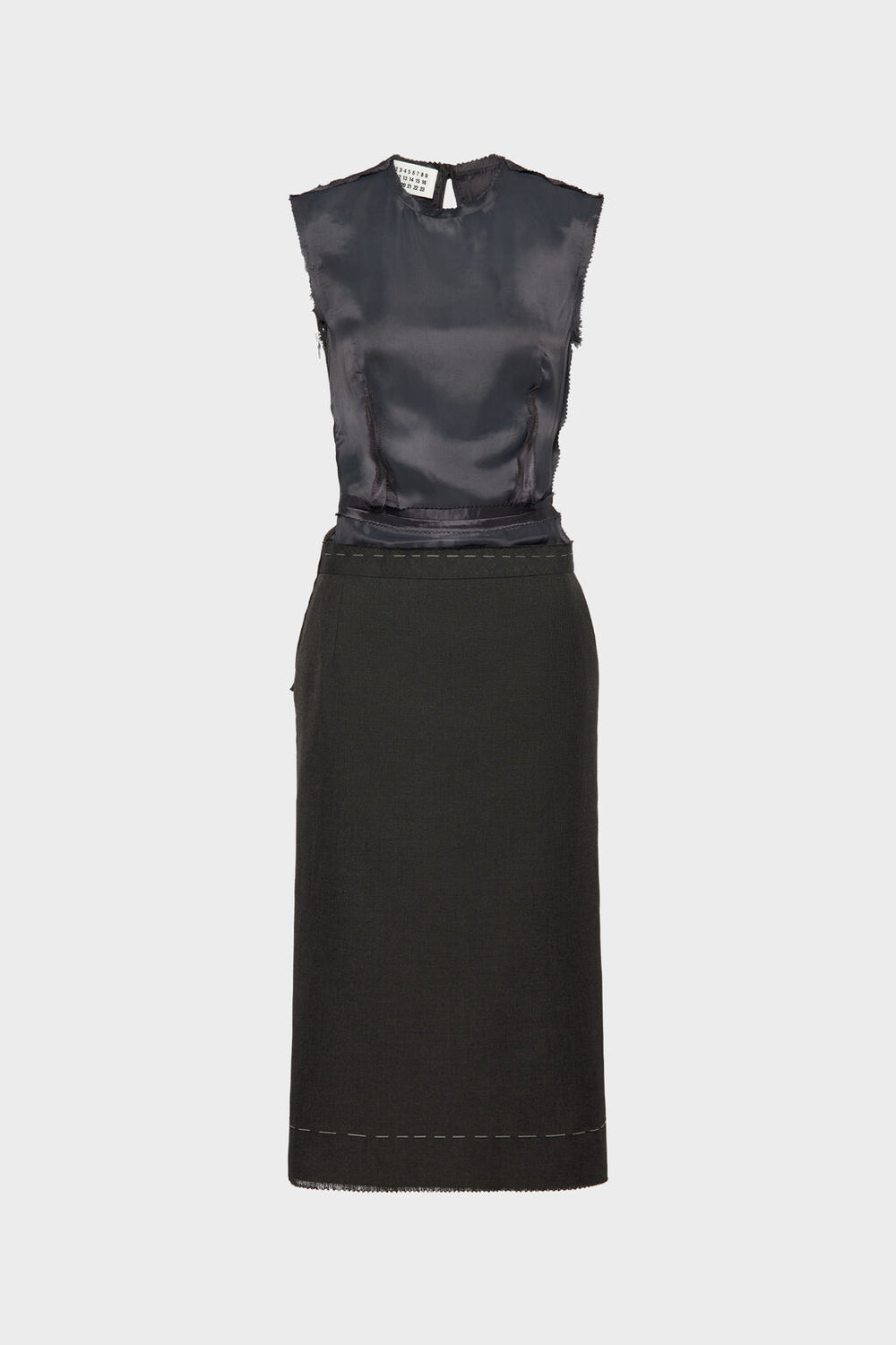 Sleeveless dress