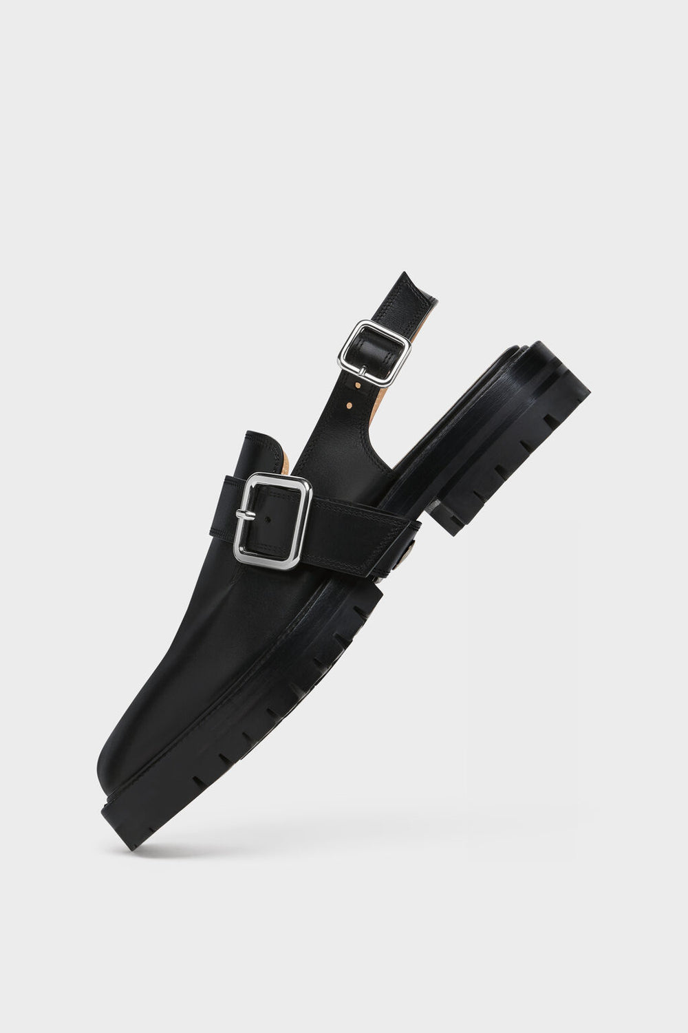 Tabi County sandals