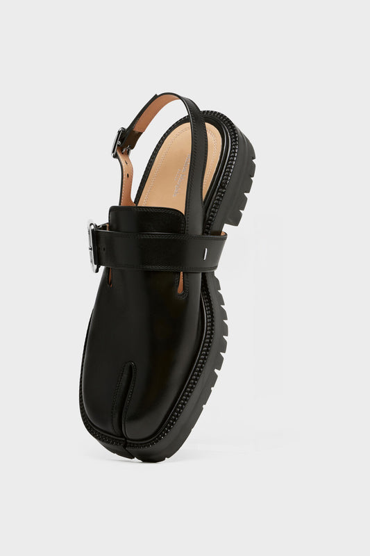 Tabi County sandals