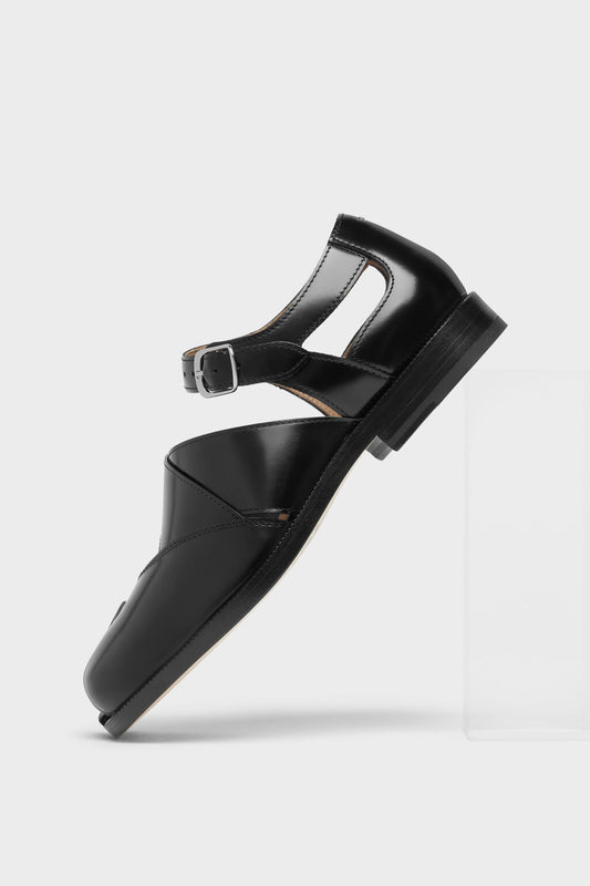 Tabi leather sandals