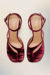 Tabi sandal pump