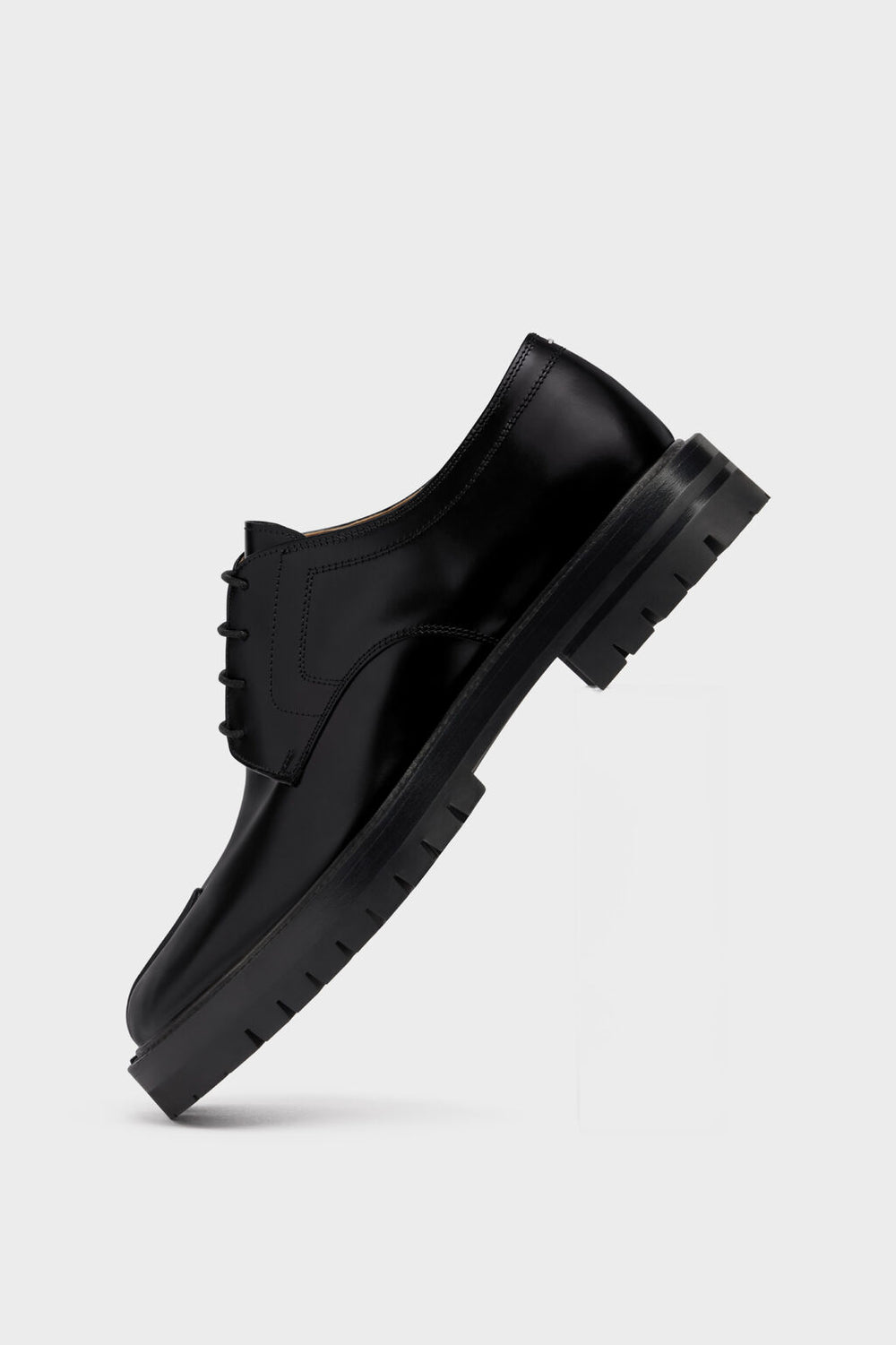 Tabi lace-ups