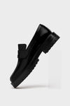 Tabi loafers