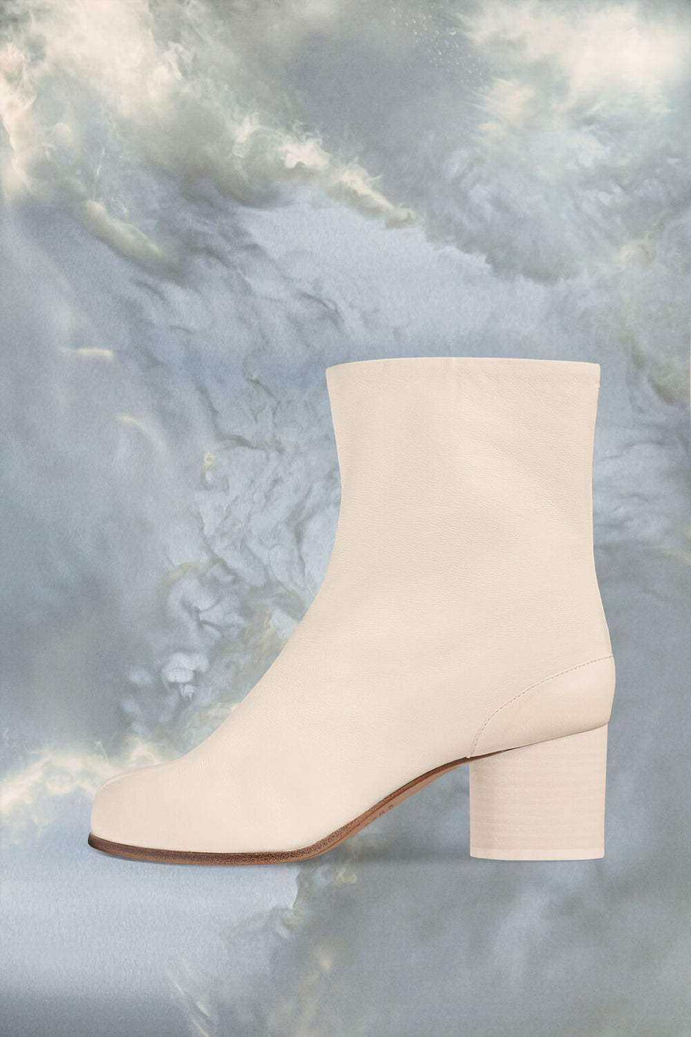 Tabi ankle boots