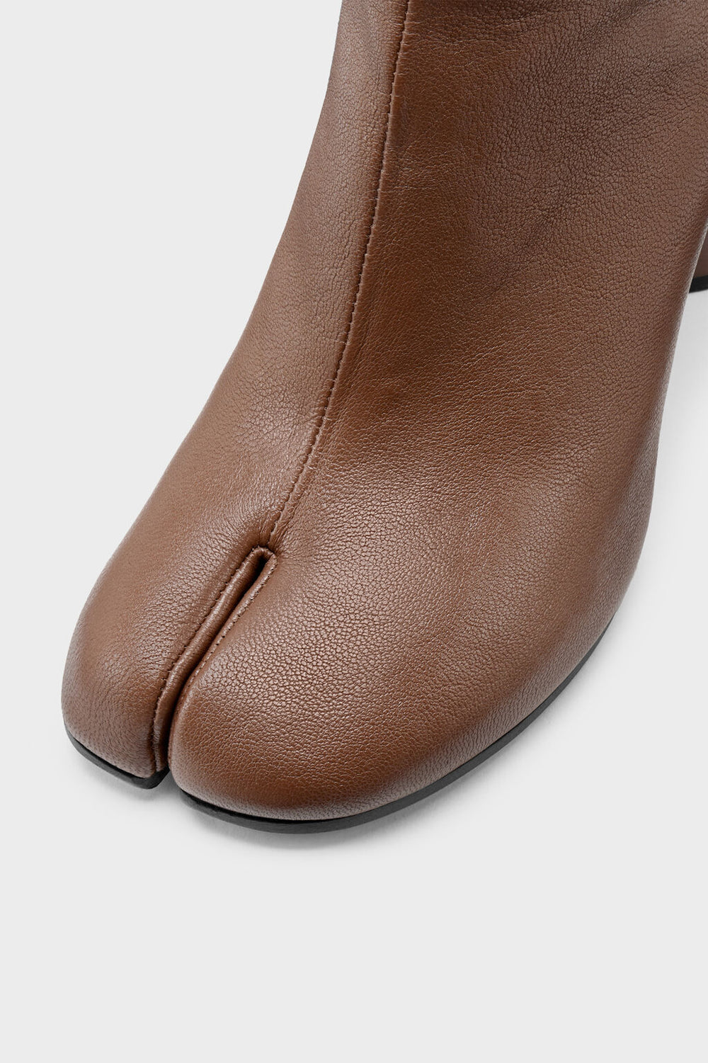 Tabi ankle boots
