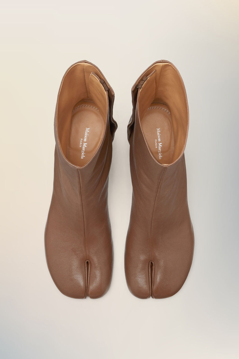 Tabi ankle boots