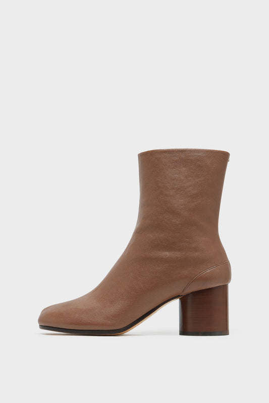 Tabi ankle boots