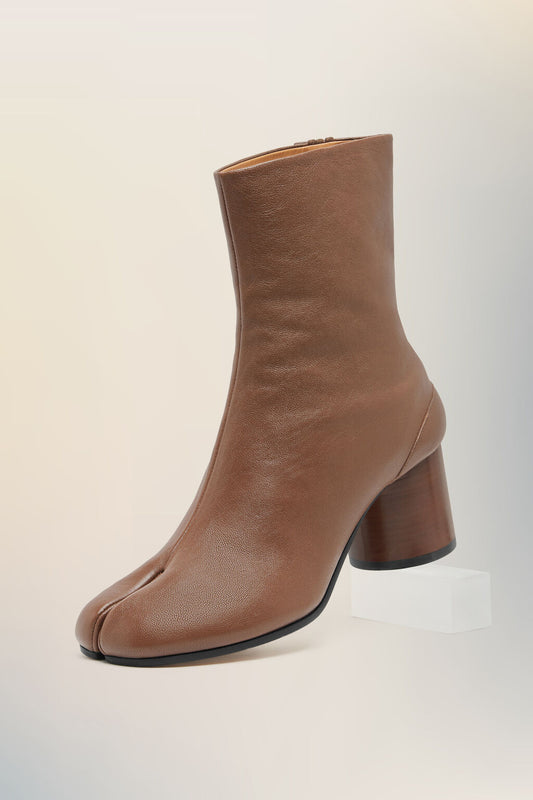 Tabi ankle boots