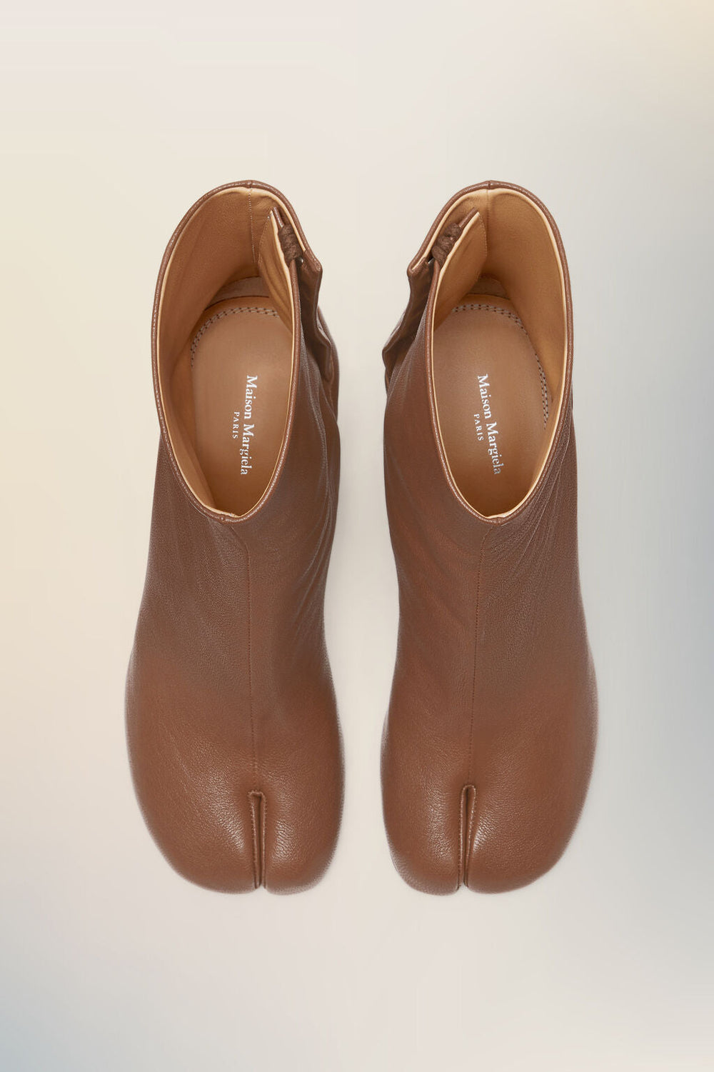 Tabi ankle boots