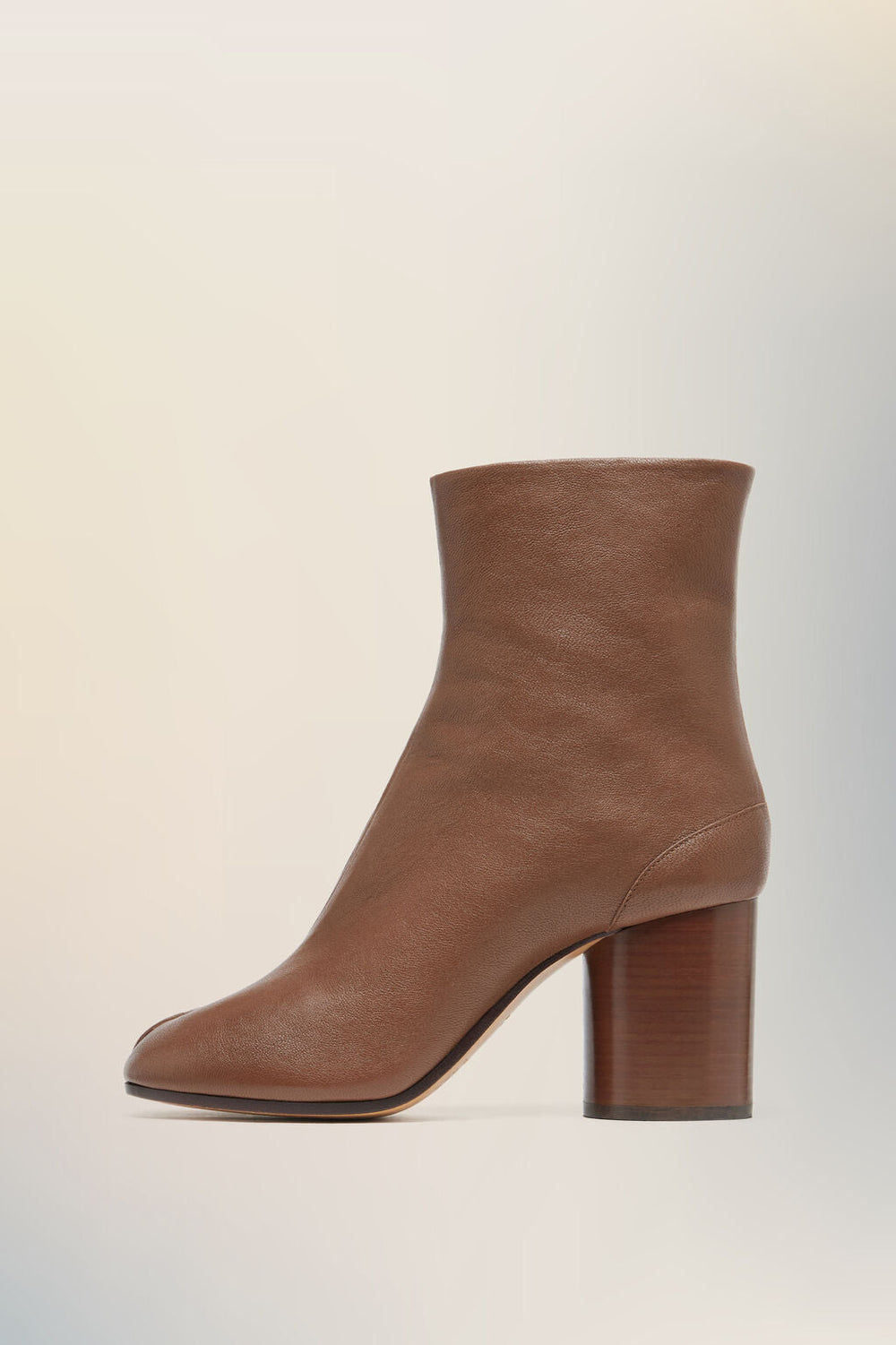 Tabi ankle boots